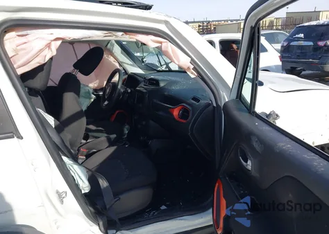 2018 Jeep Renegade Upland Edition 4X4 z USA, uszkodzony, nr VIN ZACCJBAB4JPH67433